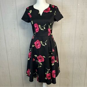 Women Dark Floral Midi‎ Dress Size M Cotton V Neck Whimsigoth Pinup Fairy Grunge